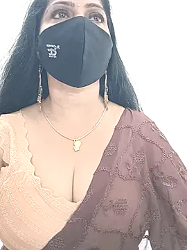 shivani27 online show from April 19, 2026, 6:21 pm