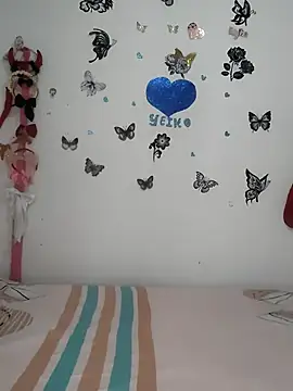 AntonelaMorriz online show from December 4, 2025, 8:23 am