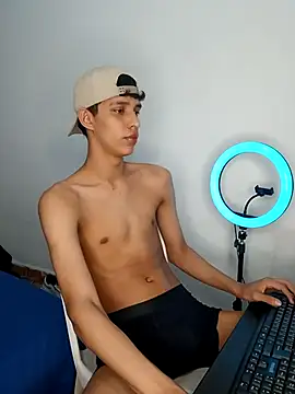 Allnei online show from November 13, 2025, 9:14 pm