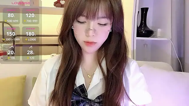 LunaDeVaal online show from April 22, 2026, 11:56 am