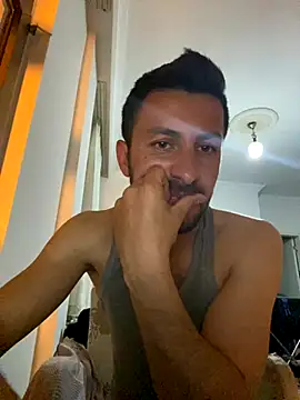 emredenizz07 online show from November 3, 2025, 7:15 pm