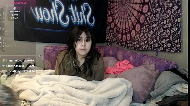 London Ray online show from September 22, 2025, 4:36 am