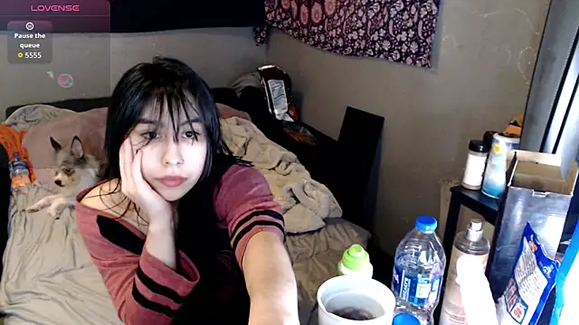 London Ray online show from December 1, 2025, 2:38 am