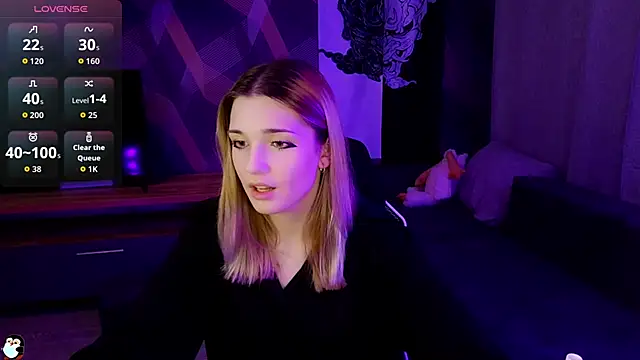 Sandy Belle online show from September 16, 2025, 7:04 pm