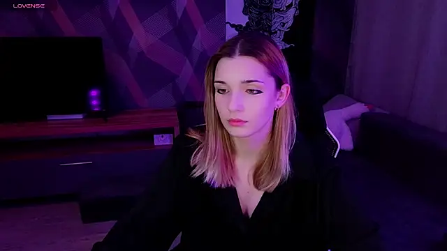 Sandy Belle online show from October 1, 2025, 6:36 pm