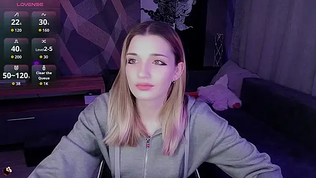 Sandy Belle online show from October 29, 2025, 6:31 pm