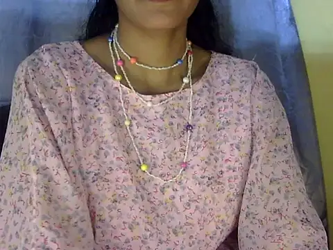 Snapshot of zara_Khan0 chatting on September 22, 2025, 4:42 pm zara Khan0 online show from September 22, 2025, 4:42 pm