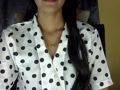 Snapshot of zara_Khan0 chatting on October 12, 2025, 2:16 pm zara Khan0 online show from October 12, 2025, 2:16 pm