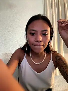 Nia Desire online show from September 19, 2025, 6:26 am