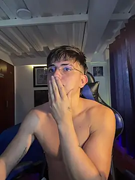 Justin trevor1 online show from October 22, 2025, 11:21 am