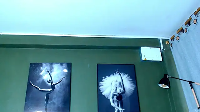 Evaa 18 online show from September 23, 2025, 5:38 pm