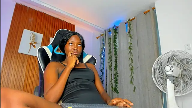 Evaa 18 online show from January 13, 2026, 5:18 pm