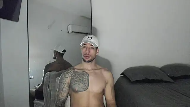 ThiagoLugo online show from September 28, 2025, 5:40 pm