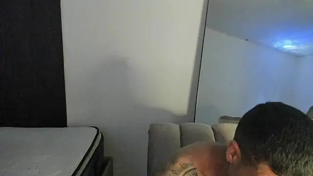 ThiagoLugo online show from February 13, 2026, 5:14 am