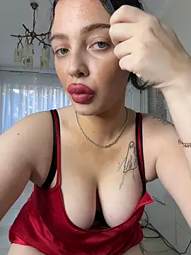 Hannah xBaby online show from November 3, 2025, 12:06 pm