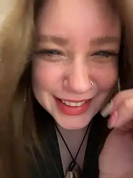 lucy-joy online show from January 11, 2026, 9:25 am