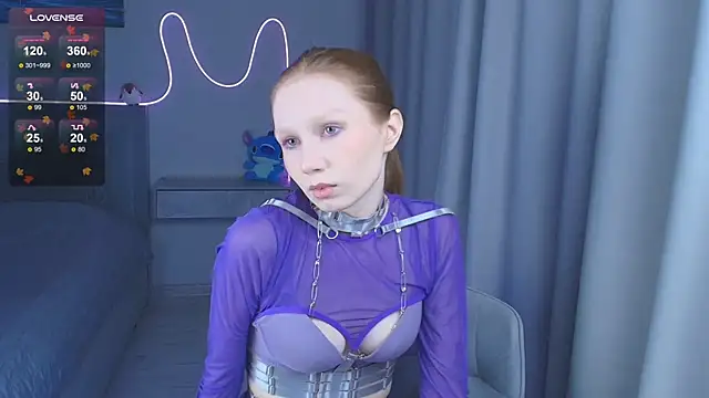 FoxyMira online show from November 15, 2025, 1:07 pm