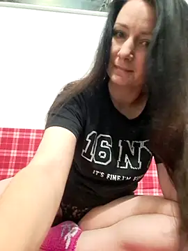 simpledi online show from December 15, 2025, 8:35 pm