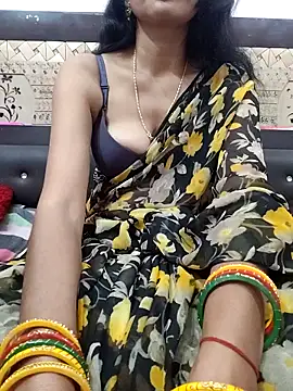 Yourhotsweetgirl online show from October 31, 2025, 5:52 am