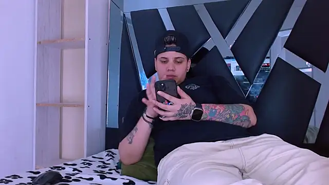 karla sexy21 online show from November 2, 2025, 1:24 pm