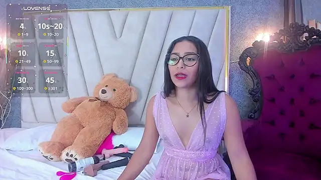 AmyStar1 online show from October 18, 2025, 9:15 pm