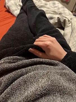 mas20043 online show from November 6, 2025, 6:42 pm