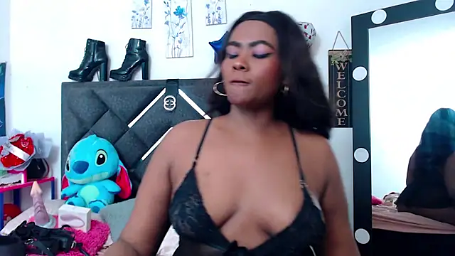 Snapshot of NatashaBella chatting on September 24, 2025, 6:11 pm NatashaBella online show from September 24, 2025, 6:11 pm