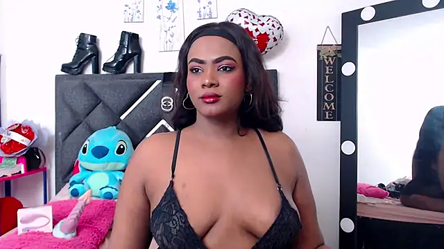 Snapshot of NatashaBella chatting on September 29, 2025, 8:02 pm NatashaBella online show from September 29, 2025, 8:02 pm