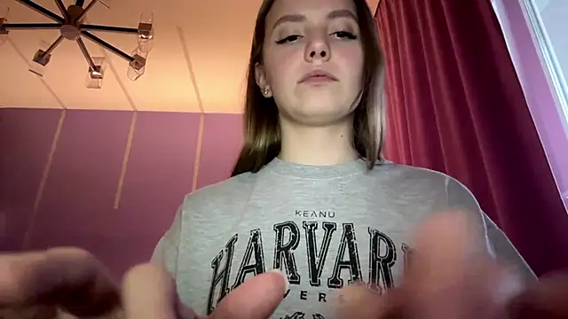 LinaMoonBlessed online show from March 31, 2026, 11:43 am