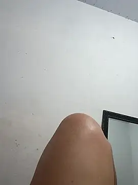 Snapshot of reguetones92 chatting on September 25, 2025, 7:39 pm reguetones92 online show from September 25, 2025, 7:39 pm