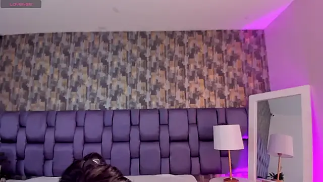 Snapshot of VeraBlazze chatting on February 9, 2026, 1:48 pm VeraBlazze online show from February 9, 2026, 1:48 pm