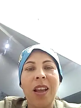 Yanis Ariel12 online show from October 5, 2025, 4:38 pm