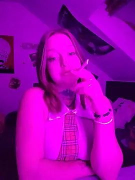 Amatrice X online show from June 3, 2026, 8:58 pm