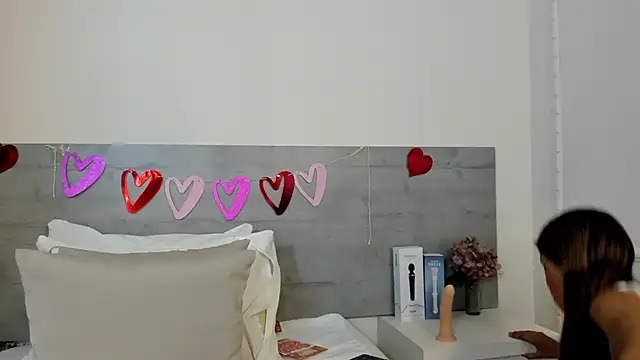 Snapshot of sunnyWhitee chatting on February 12, 2026, 7:09 pm sunnyWhitee online show from February 12, 2026, 7:09 pm