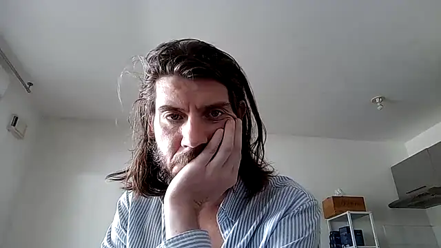 Snapshot of captainckring chatting on June 8, 2026, 10:26 am captainckring online show from June 8, 2026, 10:26 am