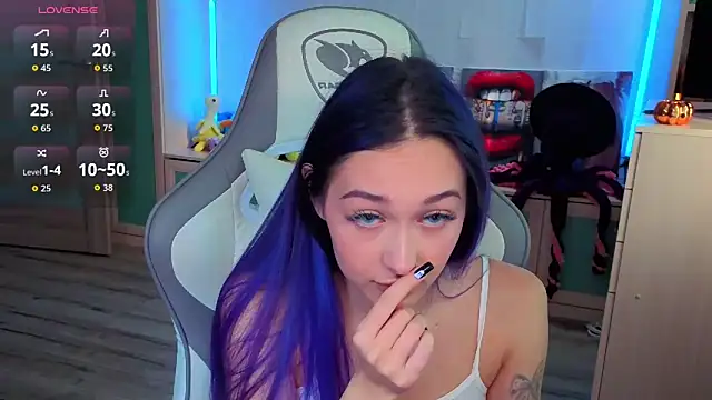 Im suka online show from November 1, 2025, 4:03 am