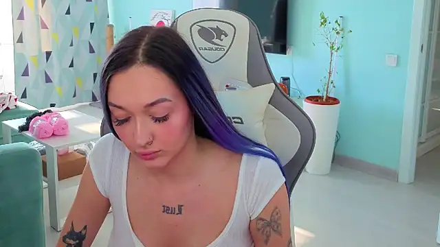 Im suka online show from February 20, 2026, 6:26 am