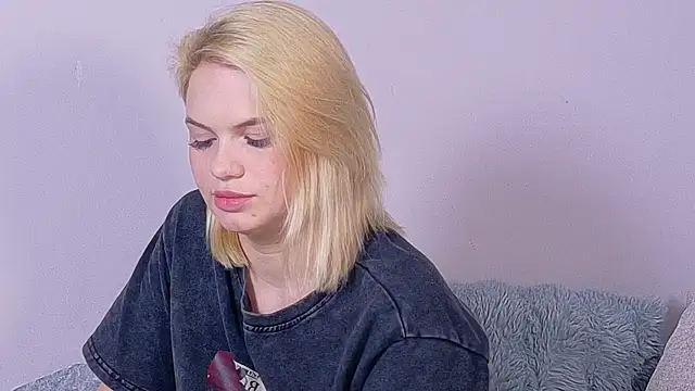 Snapshot of Ivory_Soul chatting on February 13, 2026, 5:20 pm Ivory Soul online show from February 13, 2026, 5:20 pm