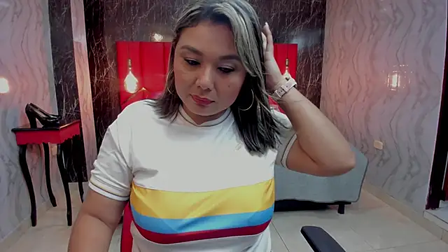 Snapshot of LatinaHoleQueen chatting on June 27, 2026, 3:17 pm LatinaHoleQueen online show from June 27, 2026, 3:17 pm