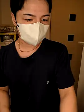 Snapshot of kqitooo chatting on April 8, 2026, 12:38 pm kqitooo online show from April 8, 2026, 12:38 pm