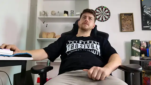 aaron nvk online show from March 16, 2026, 7:07 pm