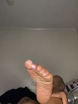 Snapshot of Sunflower_Synns chatting on September 28, 2025, 11:04 am Sunflower Synns online show from September 28, 2025, 11:04 am