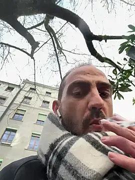 goncas23 online show from February 11, 2026, 3:28 pm