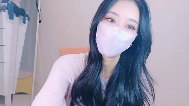 ramuchan desu online show from November 17, 2025, 1:33 am