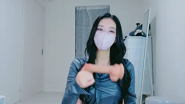 ramuchan desu online show from February 17, 2026, 12:29 am