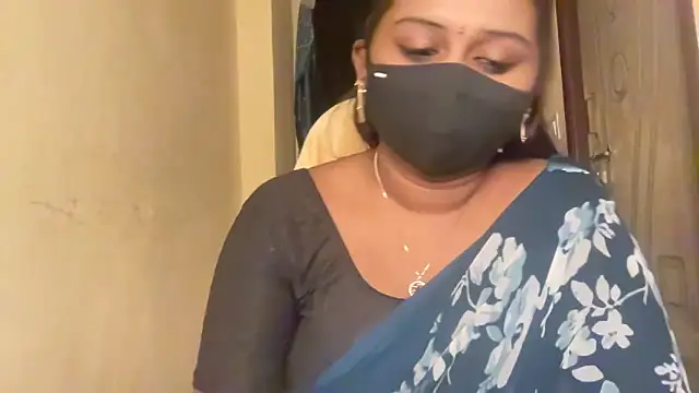 Pavani-Sexy online show from February 28, 2026, 7:04 pm