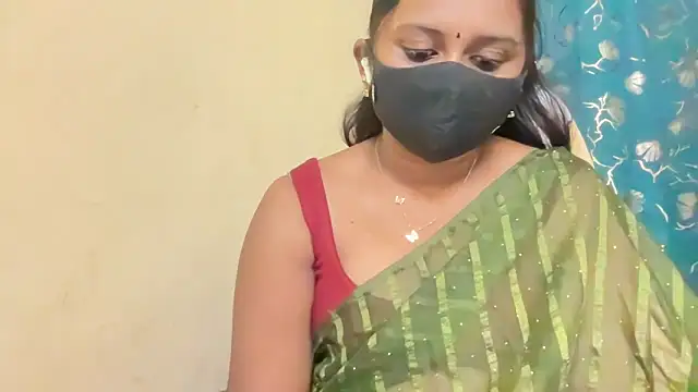 Pavani-Sexy online show from April 18, 2026, 5:28 pm