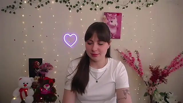 Snapshot of Amanda_Bright_ chatting on May 8, 2026, 9:58 am Amanda Bright online show from May 8, 2026, 9:58 am
