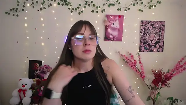Snapshot of Amanda_Bright_ chatting on May 21, 2026, 10:11 am Amanda Bright online show from May 21, 2026, 10:11 am