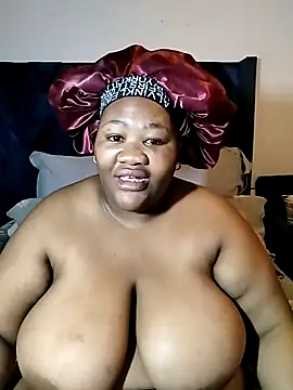 Snapshot of SeductionBoobs chatting on July 19, 2026, 12:36 am SeductionBoobs online show from July 19, 2026, 12:36 am